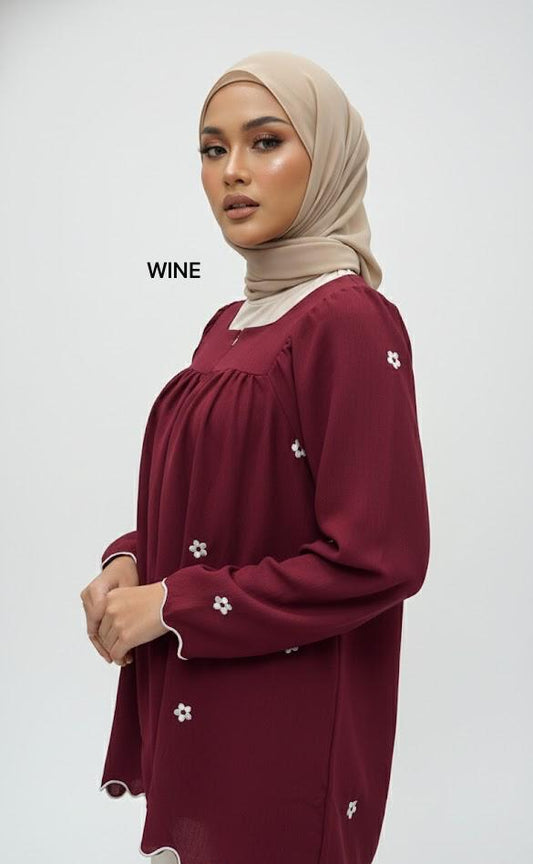 NAYLA EMBROIDERY SULAM TOP